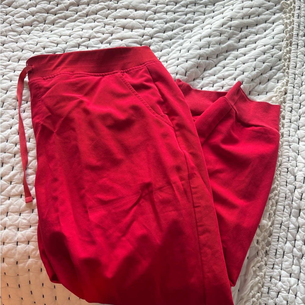 Figs Zamora Jogger Scrub Pants in Pop Red XXL